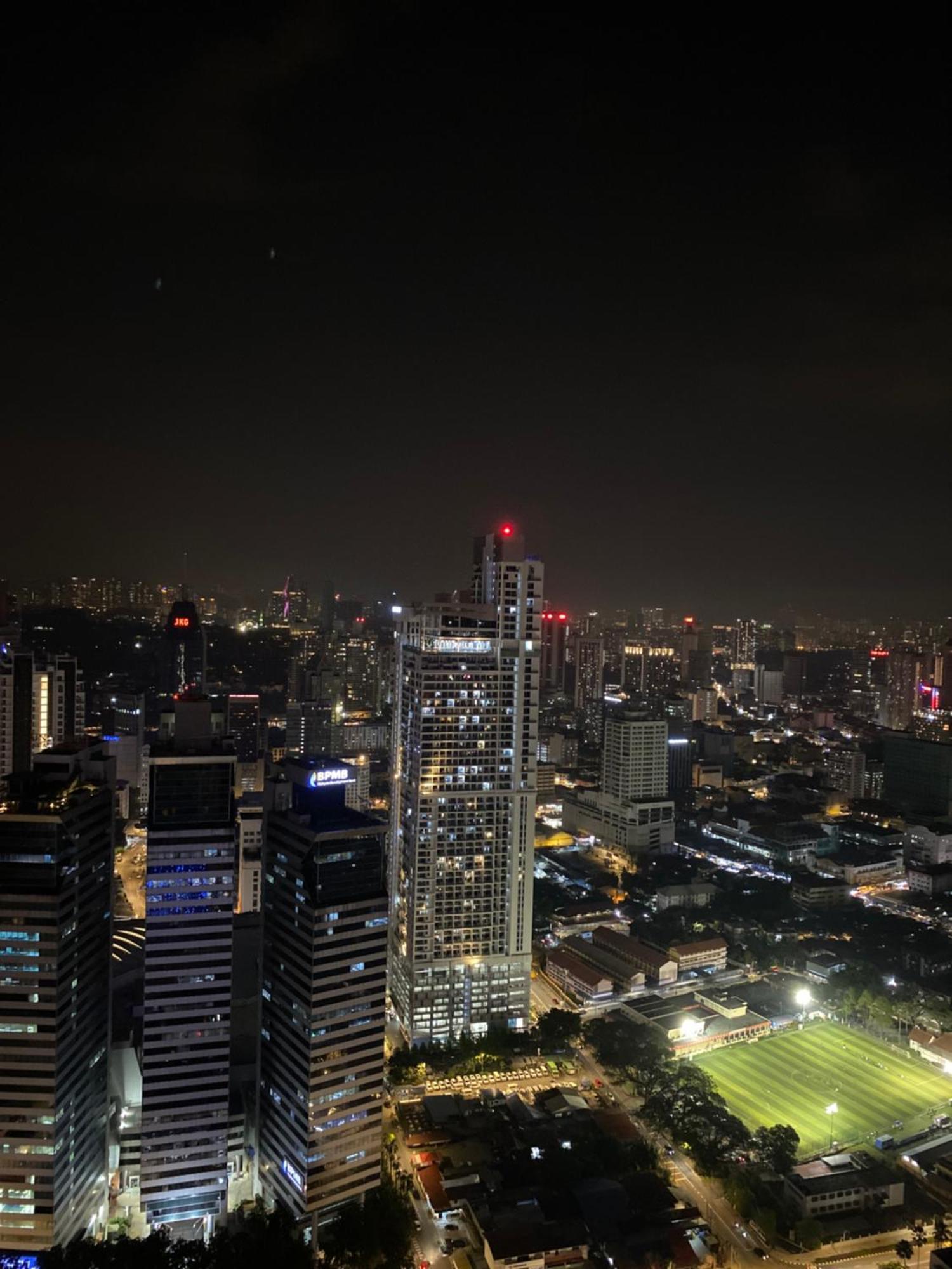 Appartamento Platinum Klcc & Bukit Bintang Kuala Lumpur Esterno foto