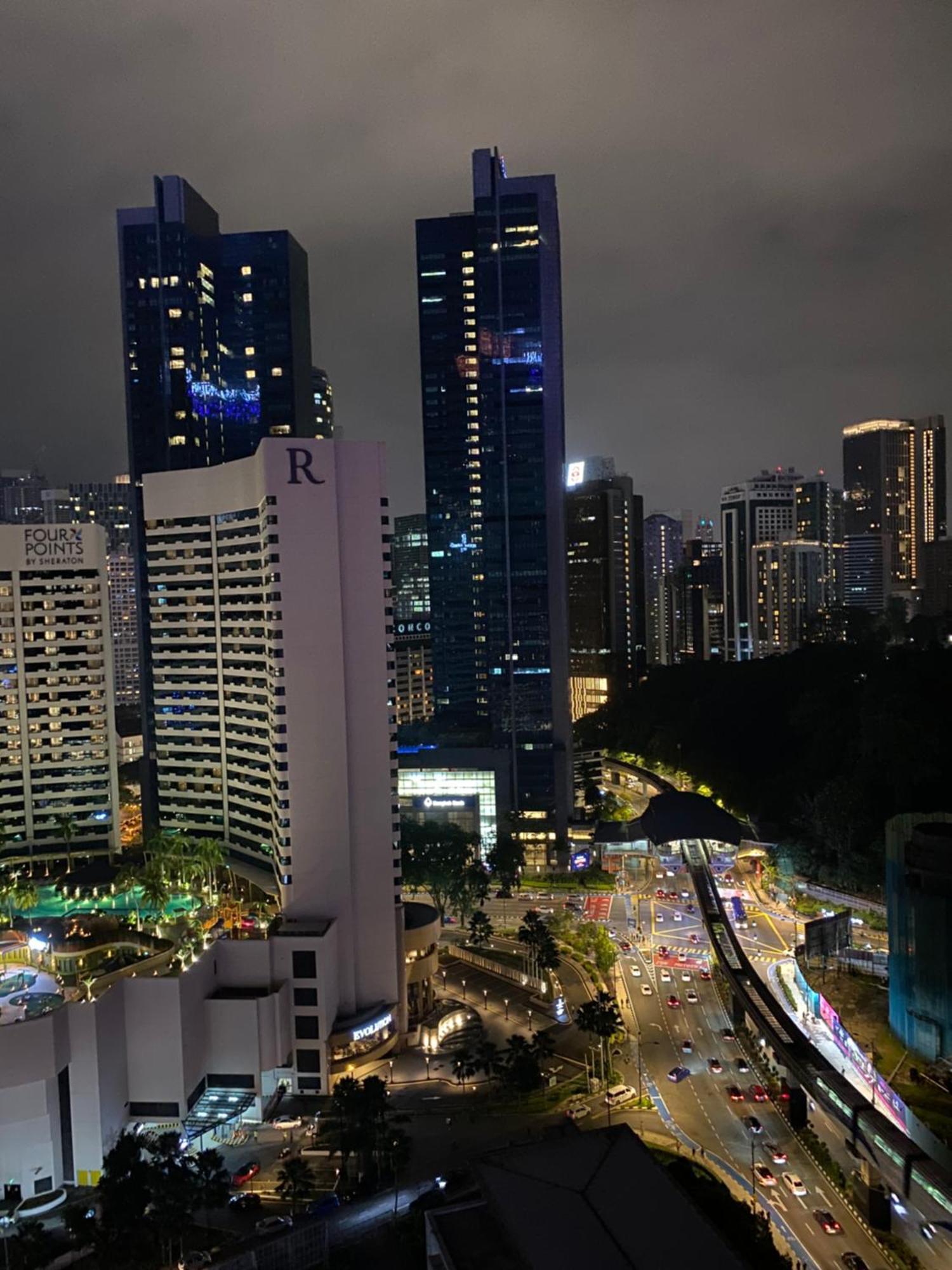Appartamento Platinum Klcc & Bukit Bintang Kuala Lumpur Esterno foto