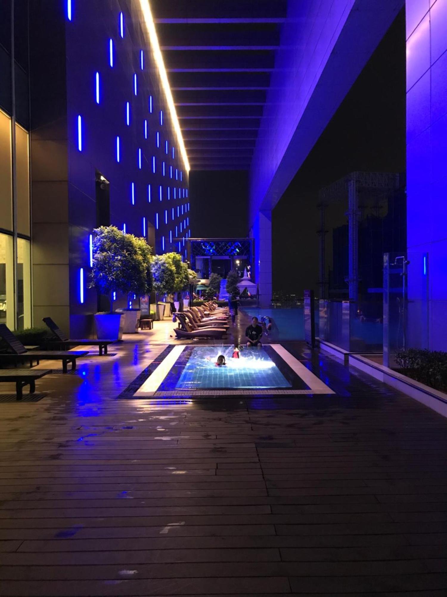 Appartamento Platinum Klcc & Bukit Bintang Kuala Lumpur Esterno foto